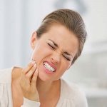Đau nhức răng hàm có thể chữa tại nhà được không