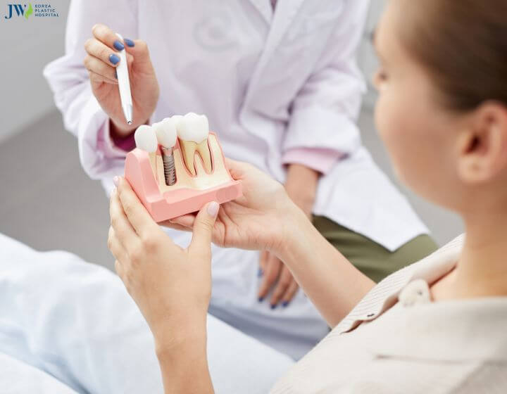 Trồng răng Implant có dùng bảo hiểm được không? 2